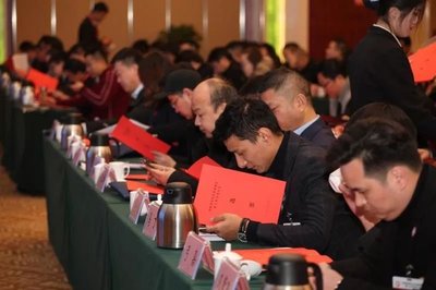 河南省青年企业家协会第十次会员大会顺利召开