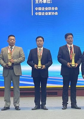 行业繁荣的耕耘者 记“全国优秀企业家”侯建光